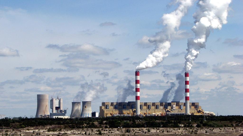 Bełchatów powerplant, Poland, is the biggest CO2 emitter in Europe (Image: Flickr, CC BY-SA 2.0, via Wikimedia Commons)