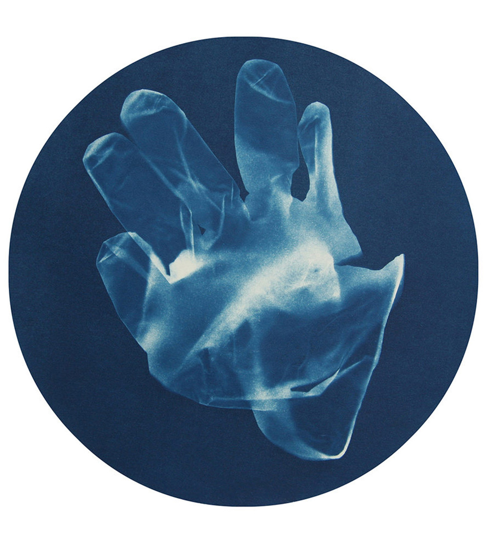 <i>Glove </i> (from the series <i>Seasick</i>) by Aindreas Scholz (2020)