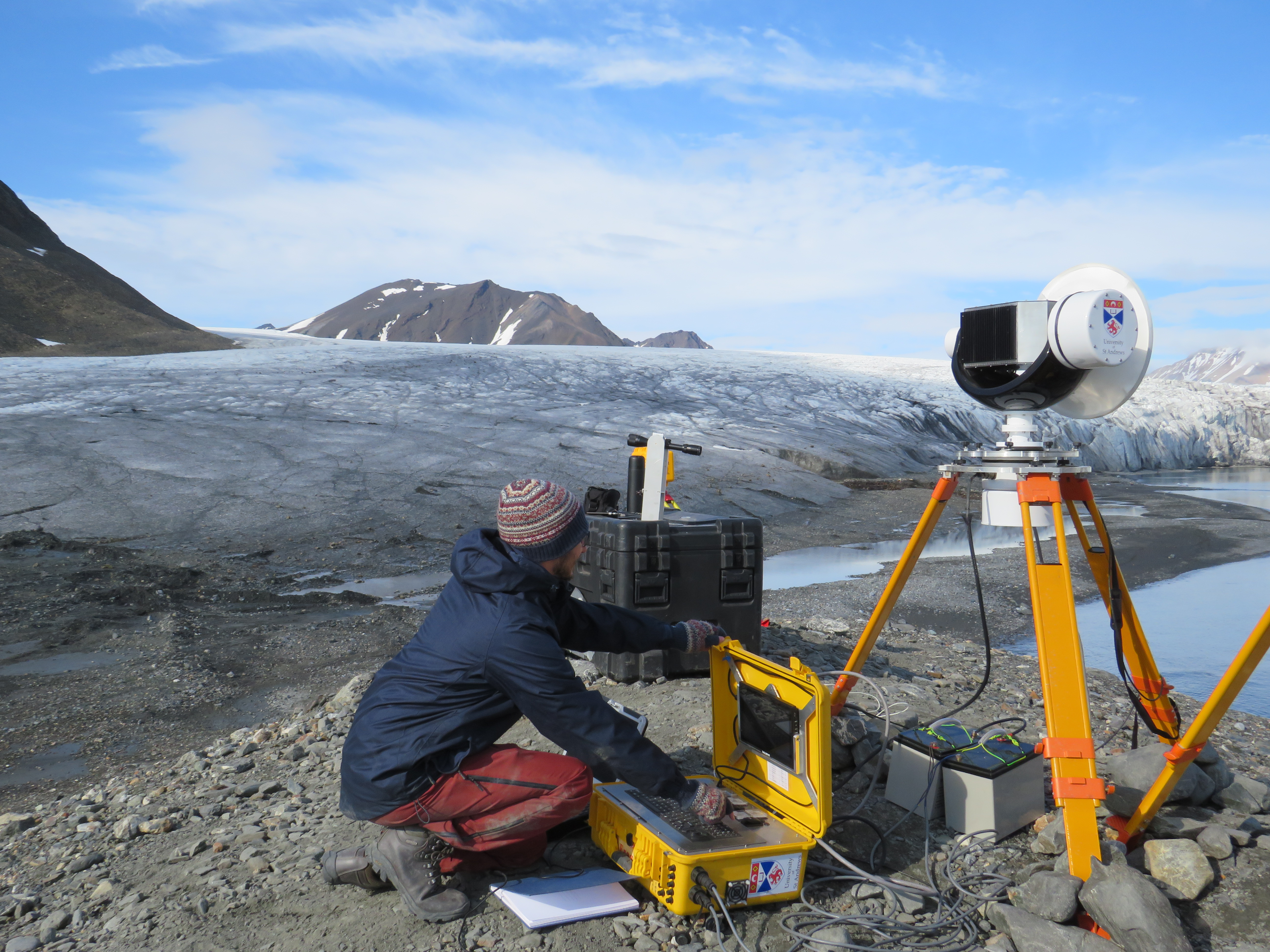 Operating a millimetre-wave radar in the freezing Arctic temperatures.